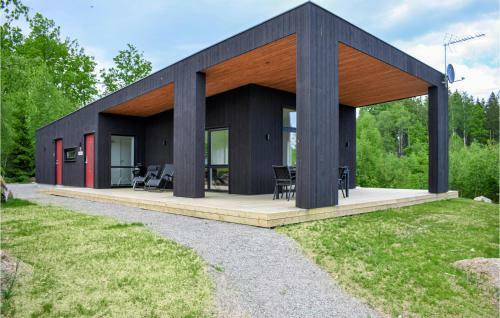 Nice Home In Holmsj� With Sauna And 3 Bedrooms