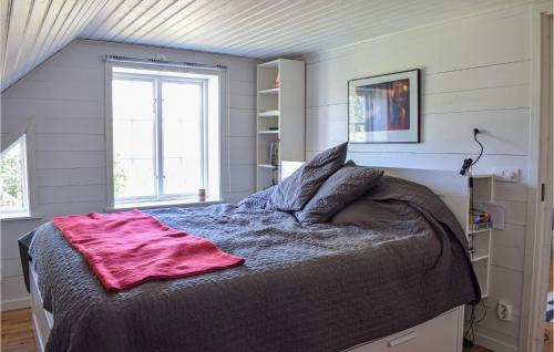 Nice Home In Holmsj� With Wifi And 3 Bedrooms