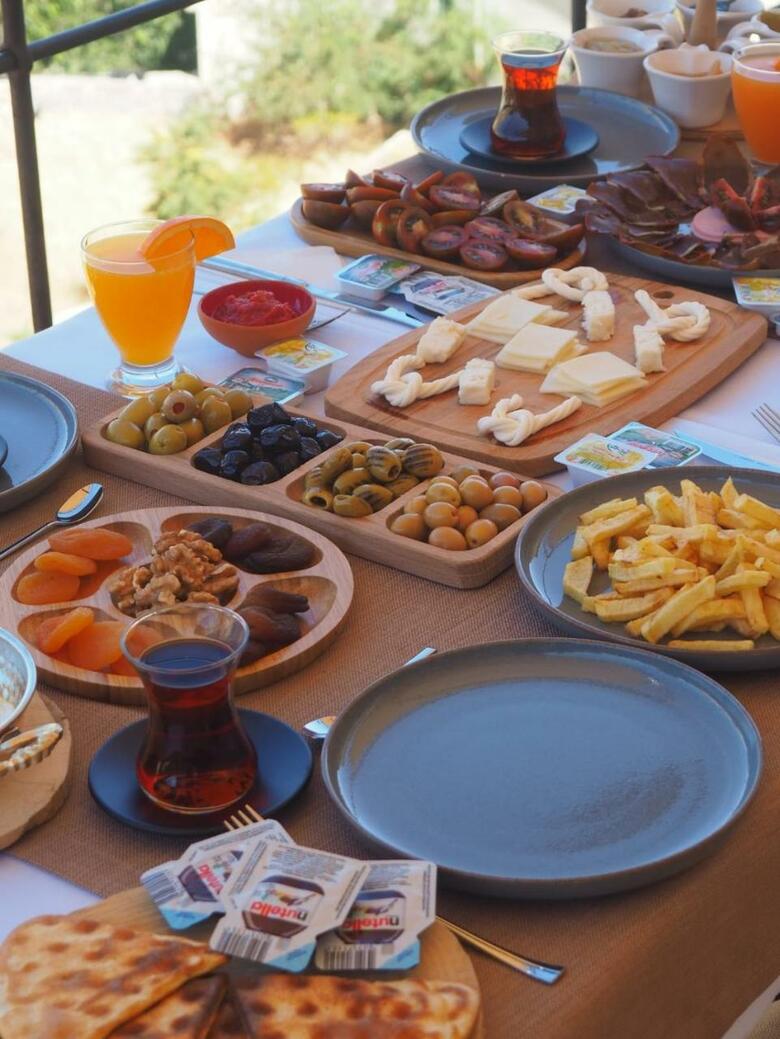 Hotel Kapalos Cave Suites