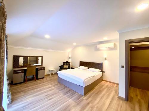 Caykent Suites Deluxe Hotel