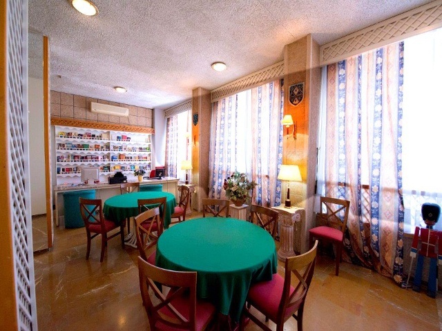 Oscar Hotel & Apartments