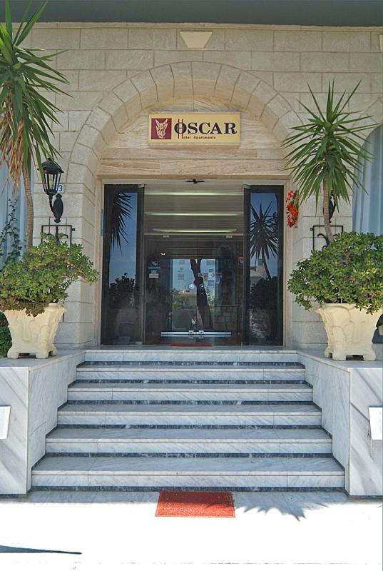 Oscar Hotel & Apartments