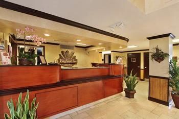 Hotel Bayfront Inn On Fifth