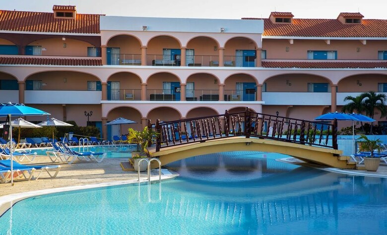 Hotel Starfish Cuatro Palmas