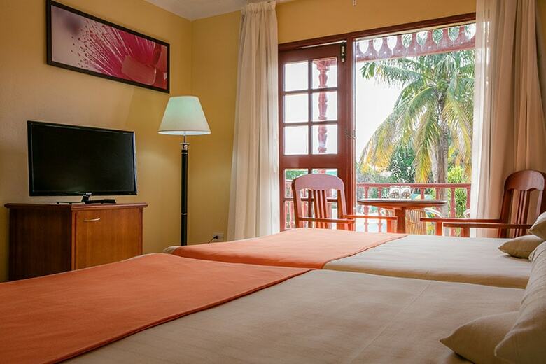 Hotel Starfish Cuatro Palmas