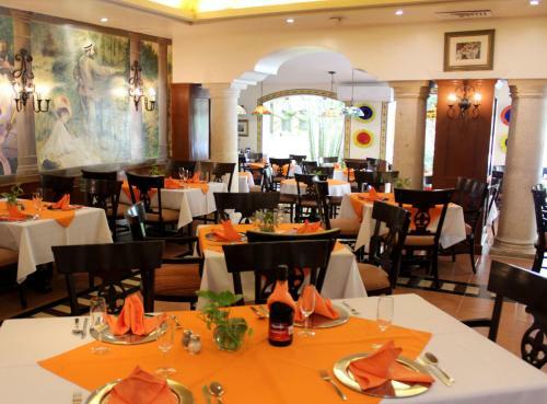 Hotel Hacienda Real