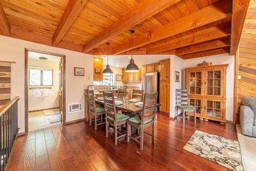 #480 - Pet-friendly, Family-friendly Mountain Condo