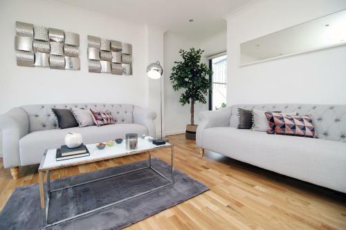 Dray Court - Luxury 2 Bedroom Apartment