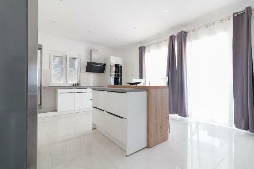 New!luxury Apartment Ga?pa-near The Beach