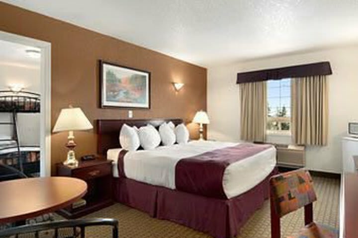 Hotel Ramada Inn & Suites Red Deer