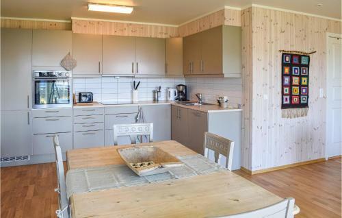 Beautiful Home In Sjusj�en With 2 Bedrooms