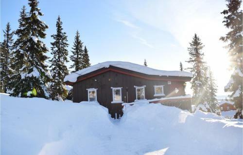 Stunning Home In Sjusj�en W/ 3 Bedrooms