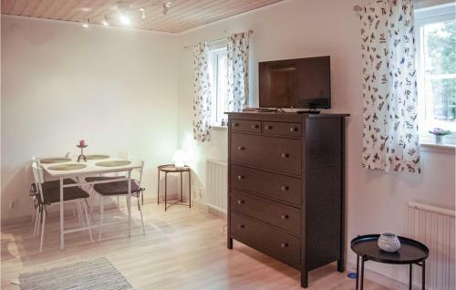 Amazing Home In L�rbro With 1 Bedrooms