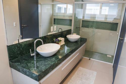 Villa Casa Spa Com Piscina de Borda Infinita