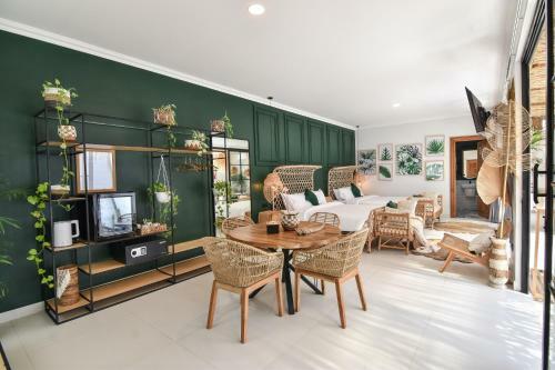 Jogja Life Villas With Private Pool