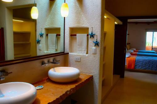 Egina Luxury Villa