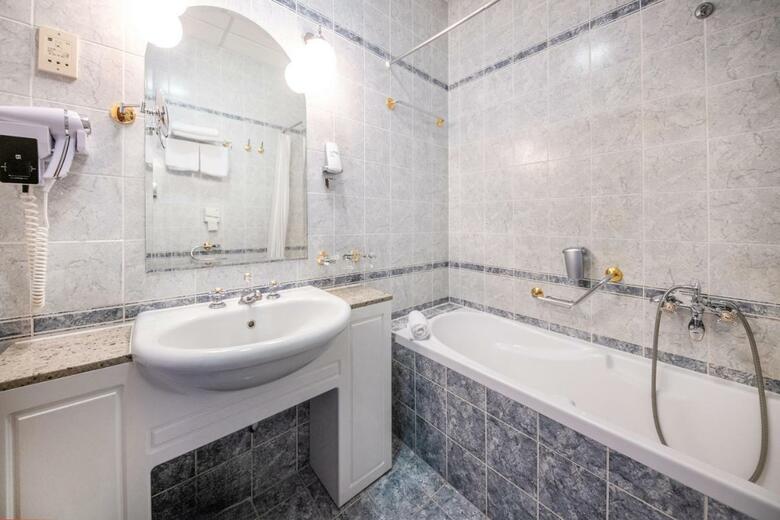 Kast�lyhotel Sasv�r Resort