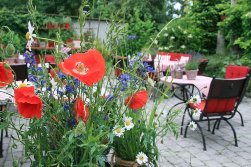 Hostal G�stehaus An Der Sempt Garni