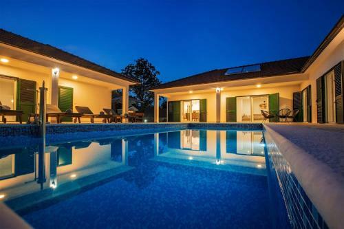 Villa Dubravka, ?umet - Makarska
