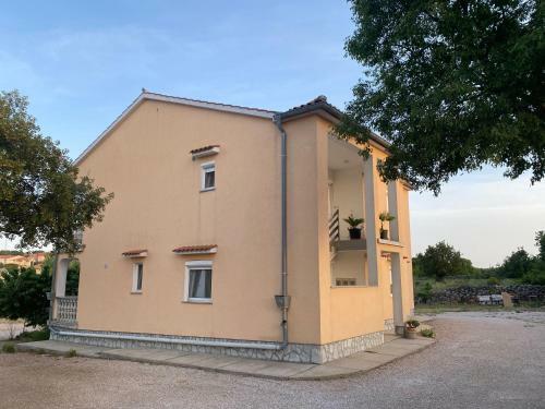 Kraljevi? Apartments