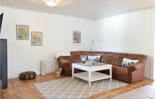 Awesome Home In Oskarshamn With 3 Bedrooms