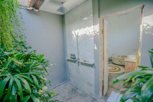 Fully-serviced 2 Bedroom Luxury Villa