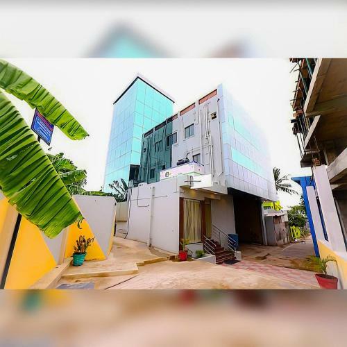 Hotel Neighbour Inn -nanambakkam