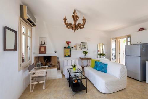 Beautiful Apartment With Sea View In Paros