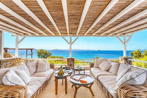 Aleomandra Waterfront Dream Villa