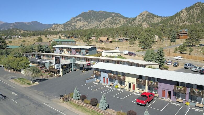 Motel Alpine Trail Ridge Inn