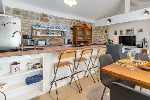 Holiday Home - Villa Thorak