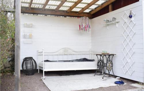 Stunning Home In Halltorp With Wifi And 3 Bedrooms