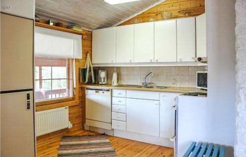 Awesome Home In Sunnansj� W/ 2 Bedrooms