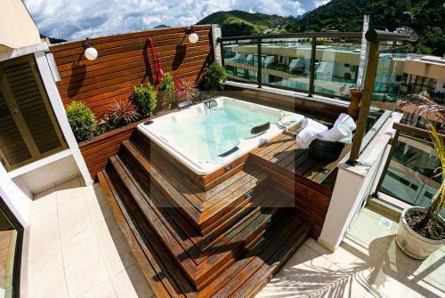 Cobertura Cora��o de Itaipava Jacuzzi Privativa