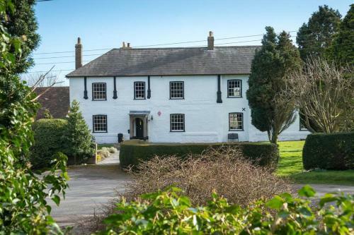 Beautifully Historic Manor House - The East Wing