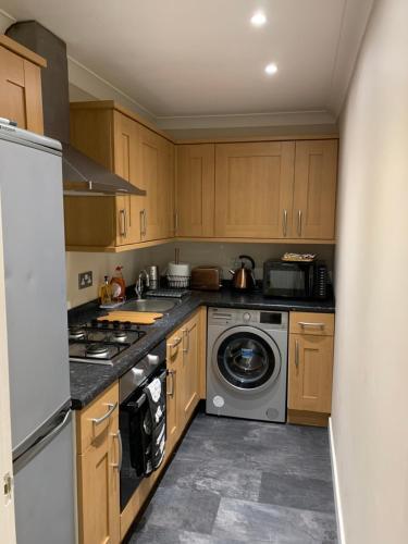 Apartamento Dunfermline Gf Flat, 5 Min Walk To Train St. And High St.