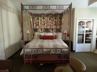 Posada The Vendange Carmel Inn & Suites