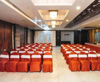 Simran Heritage(business Hotel