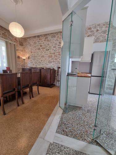 Hall Apartments & Rooms - Ath Airport