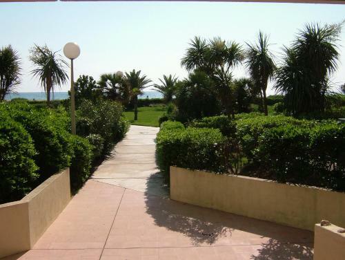 Apartamento 3 Pi�ces Rez-de-jardin Face � La Mer