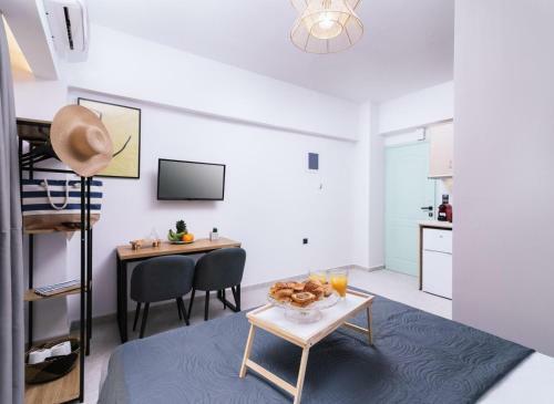 Alcyone Studios And Apartments No.39