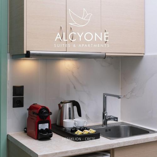 Alcyone Studios And Apartments No 8