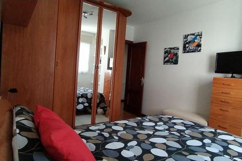 Apartamento de 2 Hab. Con Todo Lo Necesario.