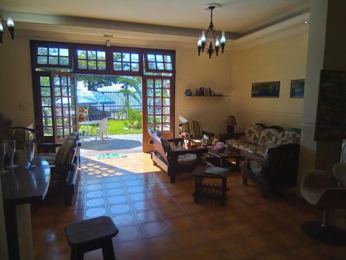 Apartamento 2 Dormit�rios Ubatuba Frente P Mar