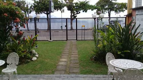 Apartamento 2 Dormit�rios Ubatuba Frente P Mar