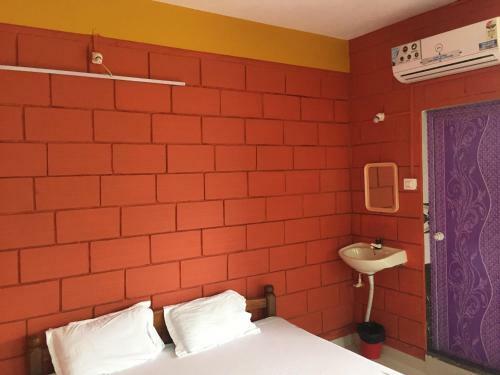 Hotel Shanti Krishna Residency
