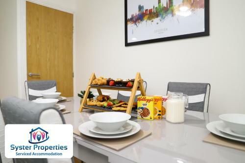 Watkin Heights- 5 Bed Lovely Home/ Groups/work /families