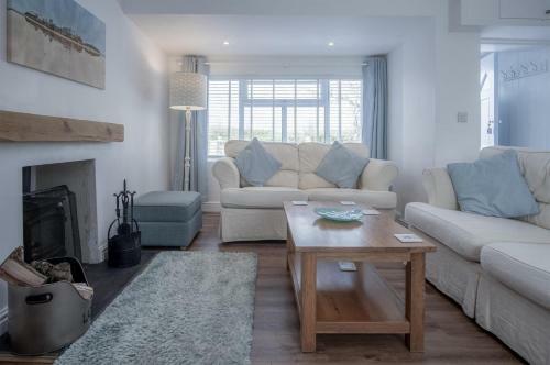 Coastland Cottage - 2 Bedroom Cottage - Manorbier