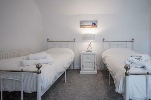 Coastland Cottage - 2 Bedroom Cottage - Manorbier