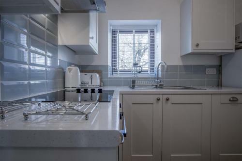 Coastland Cottage - 2 Bedroom Cottage - Manorbier
